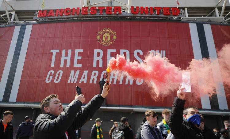 外媒：曼联不给员工发欧联杯决赛门票，将集中安排看转播送餐券